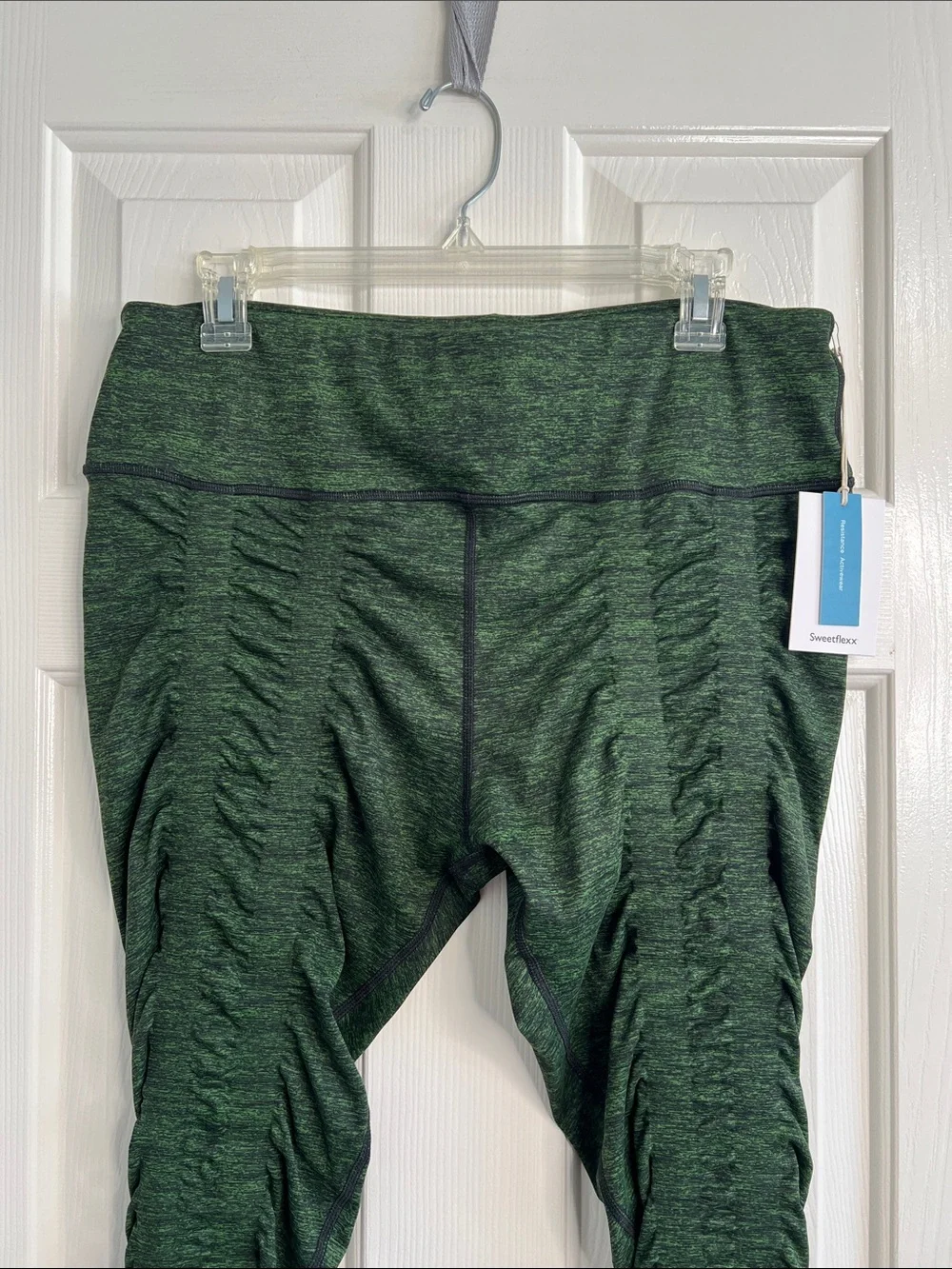 NWT Sweetflexx green & black resistance band leggings size 14